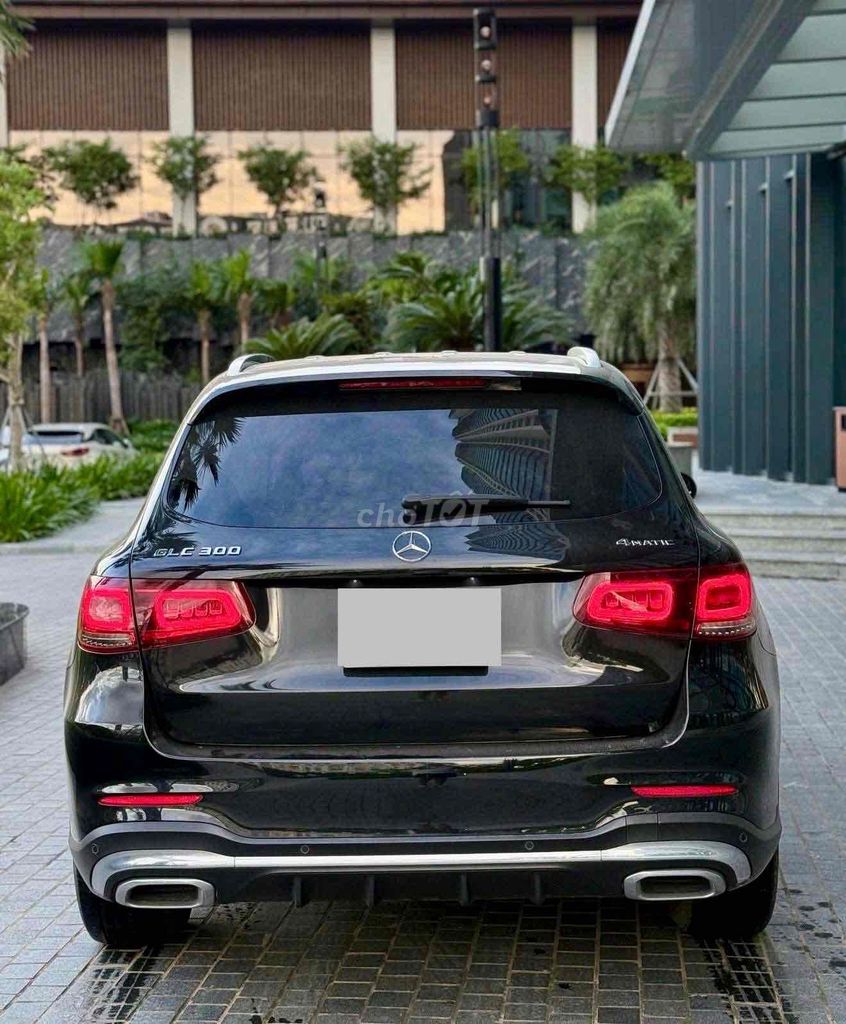 Mercedes Benz GLC 2021 300 4MATIC - 38000 km. Mua bán Ô tô tại Quận Hoàng Mai Hà Nội được đăng bởi Mr Tài hình 3