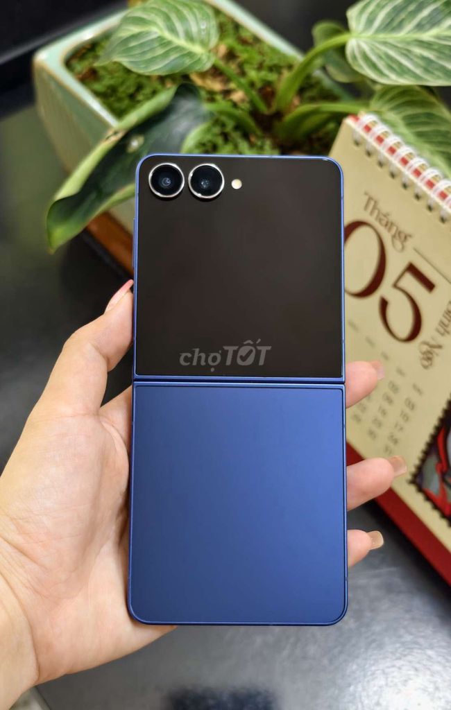 Zflip7 Vn Máy đẹp BH 11/2026. Mua bán Điện thoại tại Quận 10 Tp Hồ Chí Minh được đăng bởi Mon Store hình 1