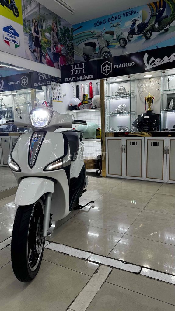 Libety Iget ,Abs , Modeel 2020 Bo nhỏ Xe chính chu. Mua bán Xe máy tại Quận Phú Nhuận Tp Hồ Chí Minh được đăng bởi VESPA  PIAGGIO BẢO HƯNG Vespa cũ trả góp  hình 9