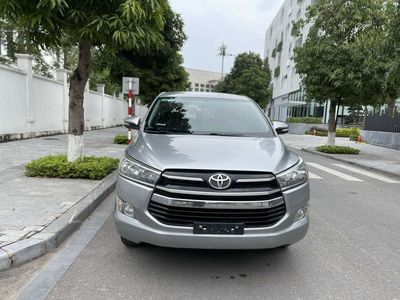 Cần bán Toyota Innova 2.0E 2017