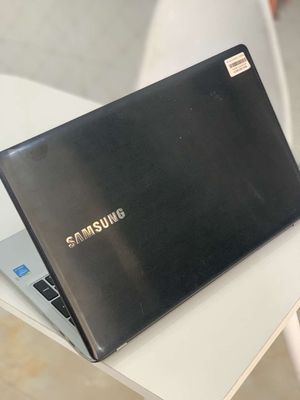 Laptop Samsung i5-5200u 128GB/4GB
