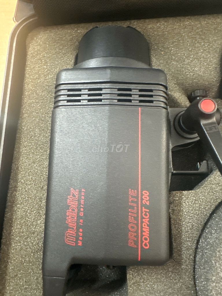 Đèn studio Multiblitz Profilite Compact 200 Đen. Mua bán Đèn tại Quận 3 Tp Hồ Chí Minh được đăng bởi Ngoc Dung hình 1