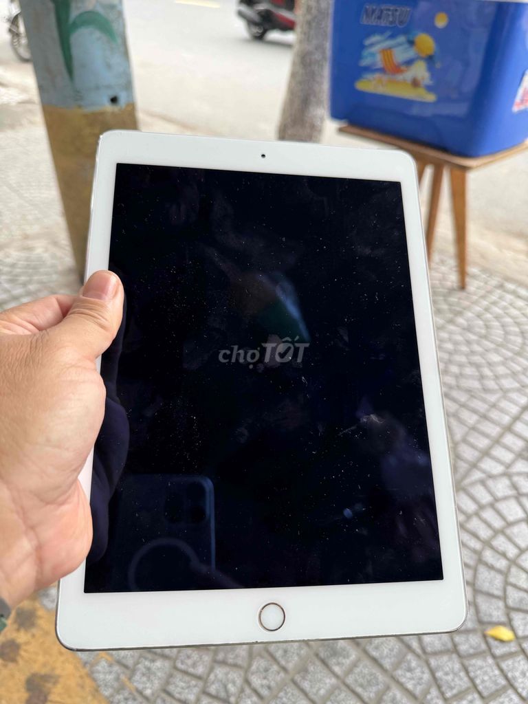 ipad air 2 4G 64GB. Mua bán Máy tính bảng tại Quận Thanh Khê Đà Nẵng được đăng bởi Mr Trung hình 3