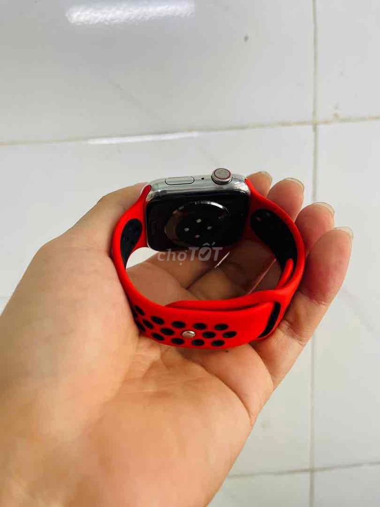 Apple Watch Series 8 45mm Thép trắng. Mua bán Thiết bị đeo thông minh tại Quận Hồng Bàng Hải Phòng được đăng bởi nguyễn văn tuân hình 1