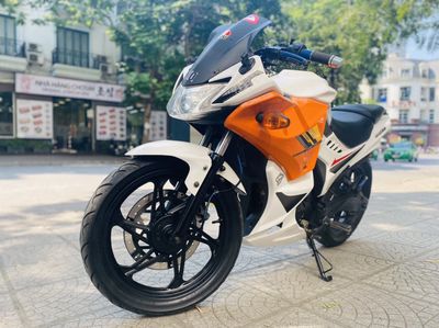 Xe máy màu Trắng Cam, chất liệu Kim loại Nhựa. Mua bán Xe máy tại Quận Nam Từ Liêm Hà Nội được đăng bởi MAI HÒA