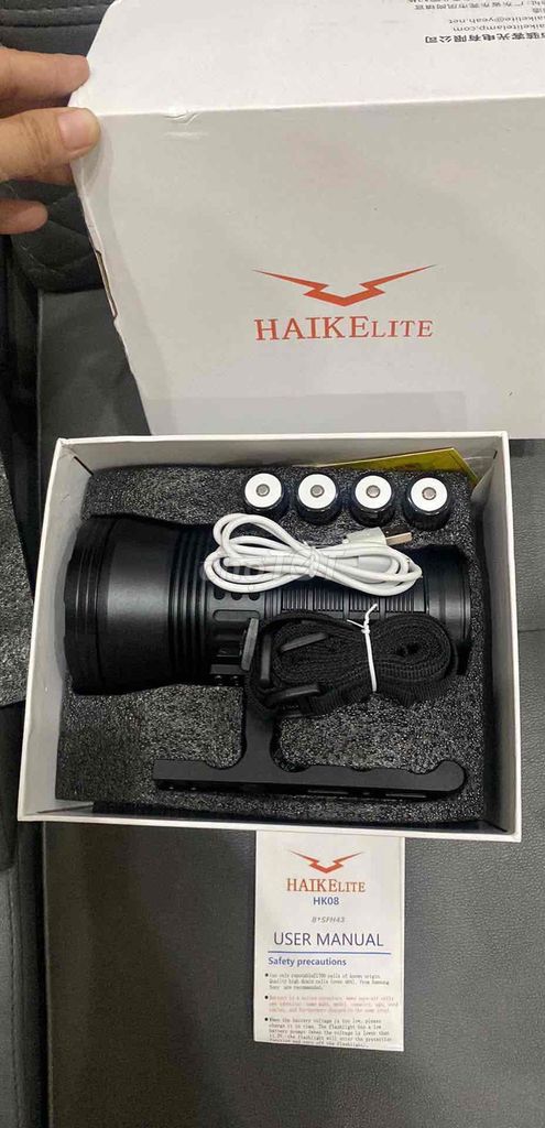 Đèn pin HaikeLite HK08 Kim loại Đen. Mua bán Đèn tại Quận Liên Chiểu Đà Nẵng được đăng bởi ngà huỳnh hình 1