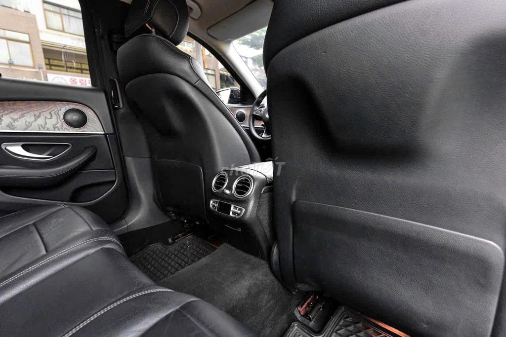 Bán xe siêu cop Mẹc E200 sx 2016 zin đẹp. Mua bán Ô tô tại Quận 7 Tp Hồ Chí Minh được đăng bởi tuấn anh hình 12