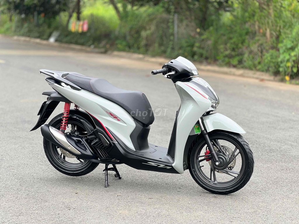 Honda SHVN 125 ABS 9/2025 Xám Xi Măng Odo 800km🎉🎉🎉. Mua bán Xe máy tại Thành phố Biên Hòa Đồng Nai được đăng bởi Xe Máy Phát Đồng hình 2
