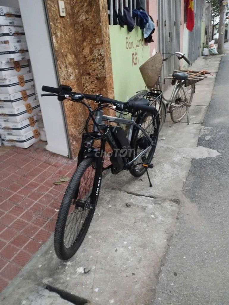 Xe đạp trợ lực điện khung thép cacbon mới đập hộp. Mua bán Xe điện tại Quận Ba Đình Hà Nội được đăng bởi Trung hình 3