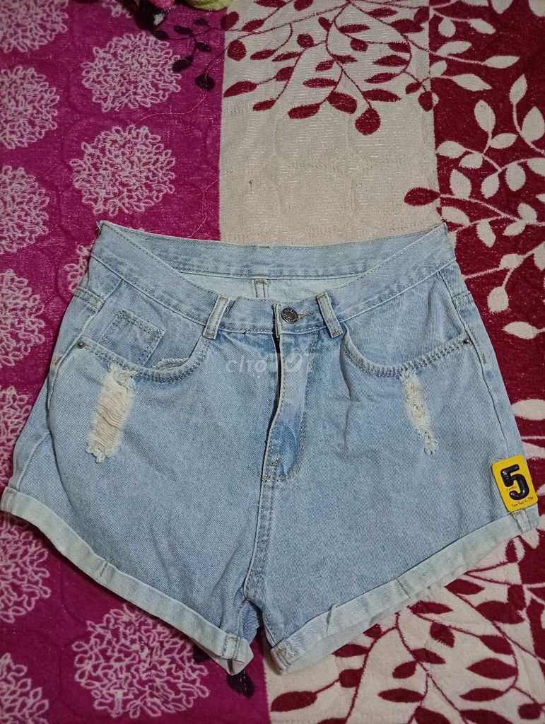 Quần short Jean nữ Xanh nhạt. Mua bán Quần áo tại Huyện Châu Thành Tây Ninh được đăng bởi Yến Nhi Đặng hình 1