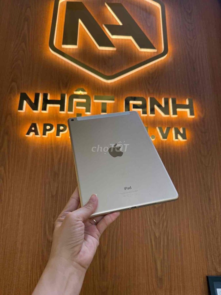 ❤️ Ipad Air2 32G Xách Tay Mỹ về - sài wifi + 4G đã. Mua bán Máy tính bảng tại Quận Gò Vấp Tp Hồ Chí Minh được đăng bởi Nguyễn Thị Thu Hiền hình 1