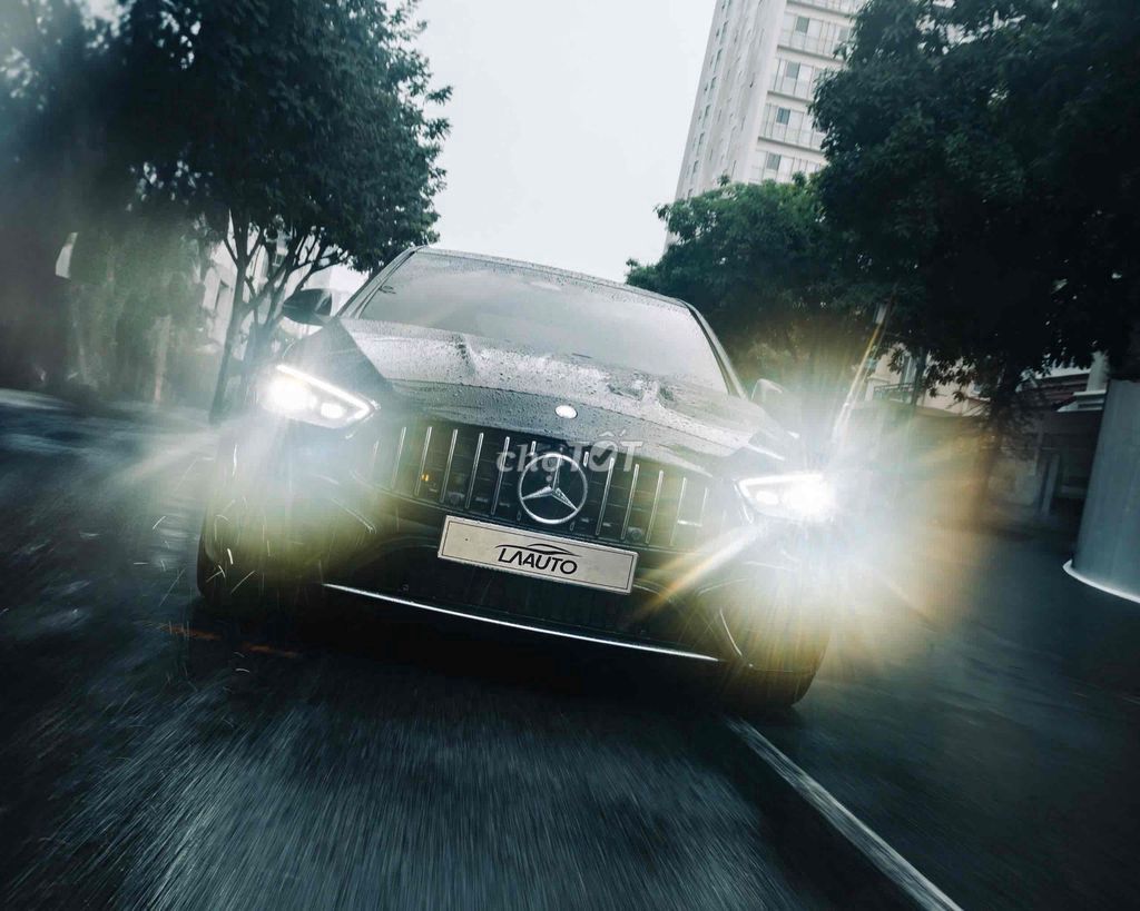 Mercedes C63 S E Performance AMG model 2024. Mua bán Ô tô tại Quận Tân Bình Tp Hồ Chí Minh được đăng bởi Long Anh Auto hình 1