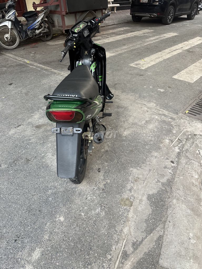 Мопед Suzuki RGV 120 спортивный зеленый
