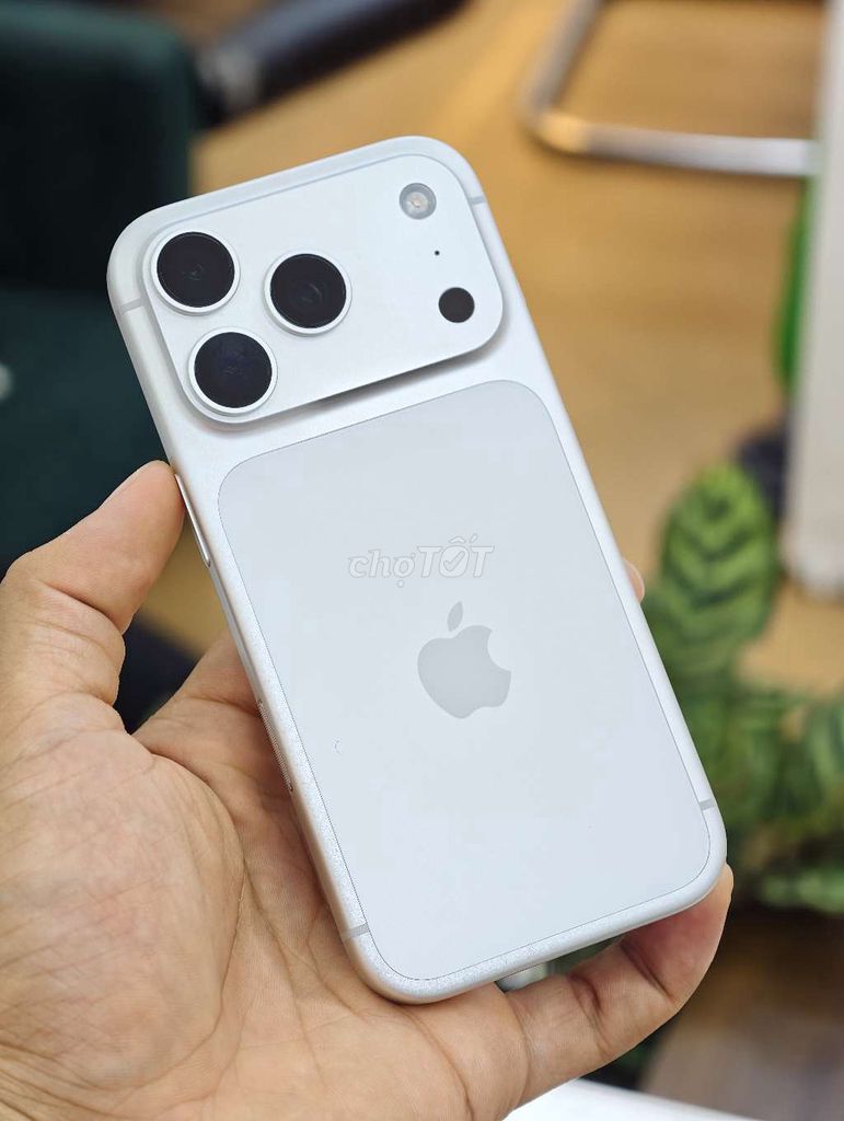 🔥THANH LÝ🔥17PRO 256GB BẠC NGUYÊN BẢN PIN ZIN 97%👇. Mua bán Điện thoại tại Quận Hải An Hải Phòng được đăng bởi 98 Ngô Gia Tự Hoàng Dũng Mobile Ngã 3 Văn Cao hình 1