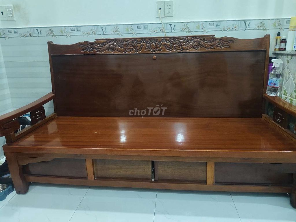 Ghế trường kỷ gỗ nâu đã sử dụng. Mua bán Bàn ghế tại Huyện Đức Hòa Long An được đăng bởi Minh Hồng hình 1