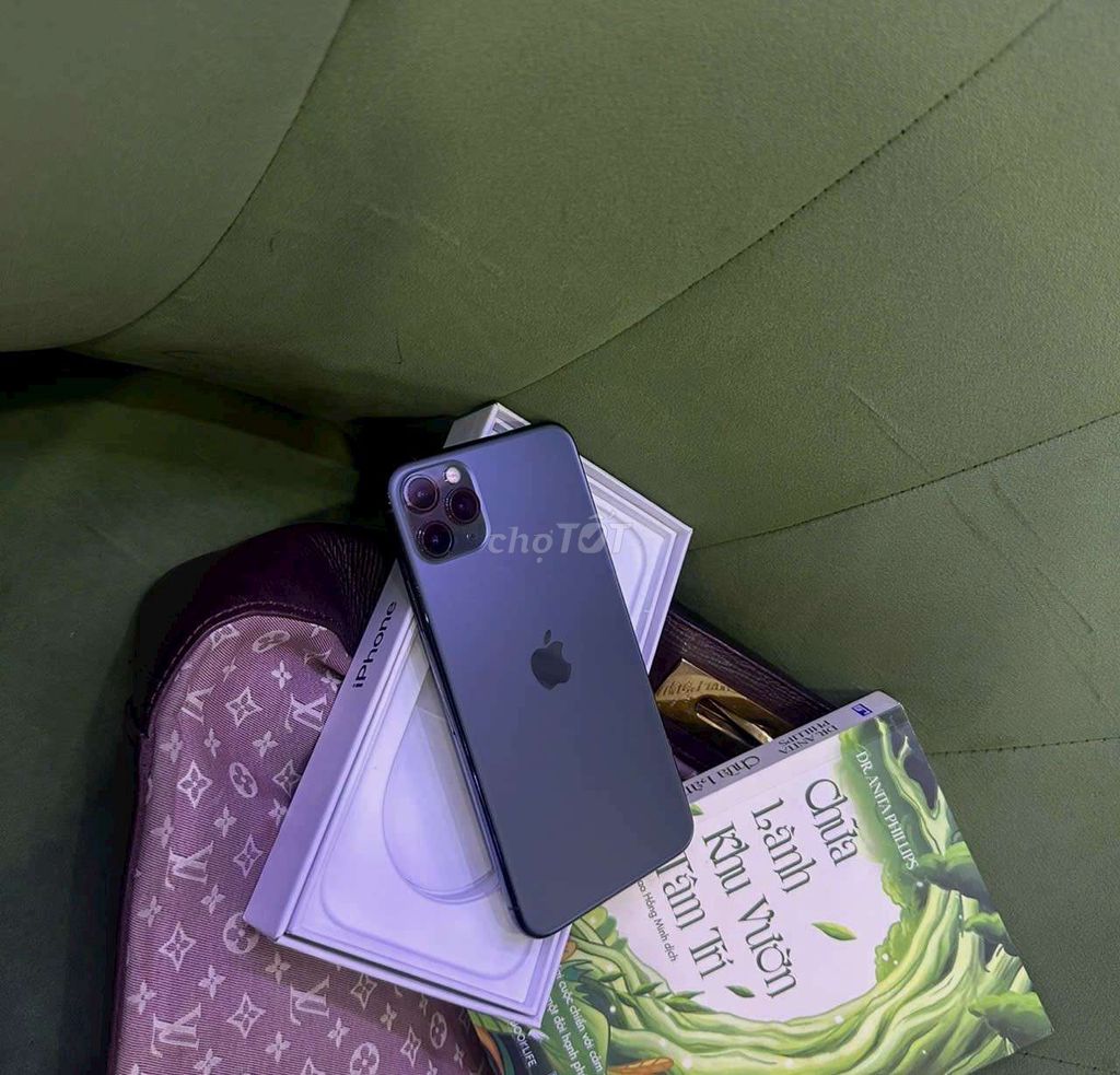 iPhone11promax256gb gray qtế mỹ pin96 zin áp suất. Mua bán Điện thoại tại Quận 3 Tp Hồ Chí Minh được đăng bởi Nam Á Mobile hình 3