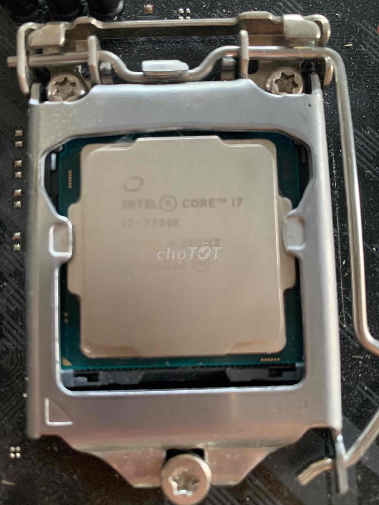 CPU Intel Core i7 7700K 4.20GHz. Mua bán Linh kiện (RAM, Card...) tại Huyện Núi Thành Quảng Nam được đăng bởi too hình 1