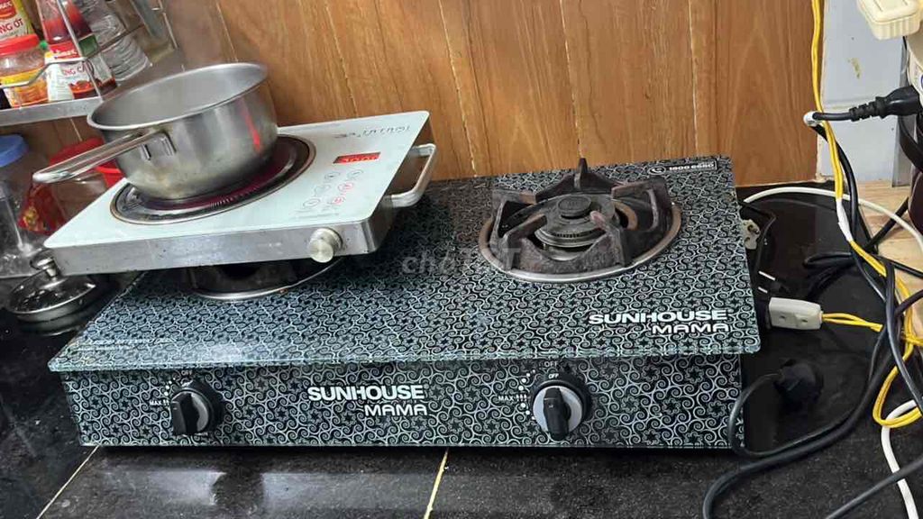 Bếp ga Sunhouse kính + bình gas. Mua bán Bếp, lò, đồ điện nhà bếp tại Quận 3 Tp Hồ Chí Minh được đăng bởi Hà Trần hình 1