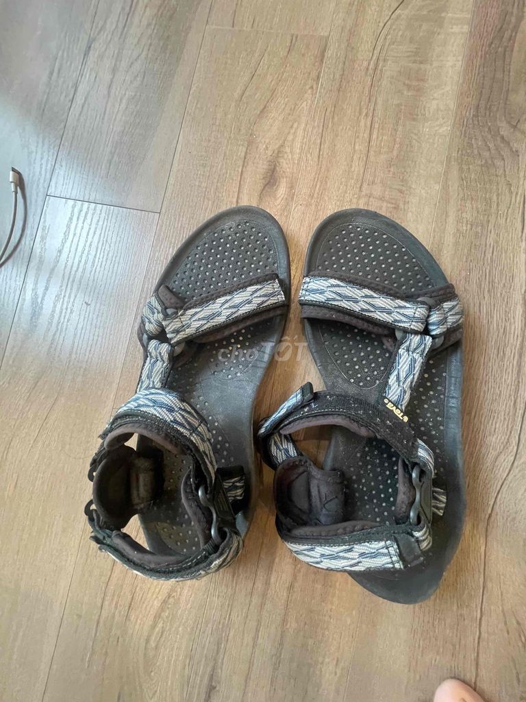Sandal Nam Cao su Nâu size 44. Mua bán Giày dép tại Thành phố Hải Dương Hải Dương được đăng bởi DOHYUN AN hình 1
