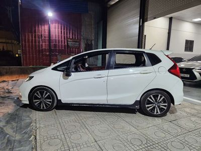Honda Jazz RS 1.5AT 2018 38000 km. Mua bán Ô tô tại Thành phố Thủ Đức Tp Hồ Chí Minh được đăng bởi BÌNH VÌNH PHÚ CHUYÊN XE LƯỚT BAO TEST HÃNG 