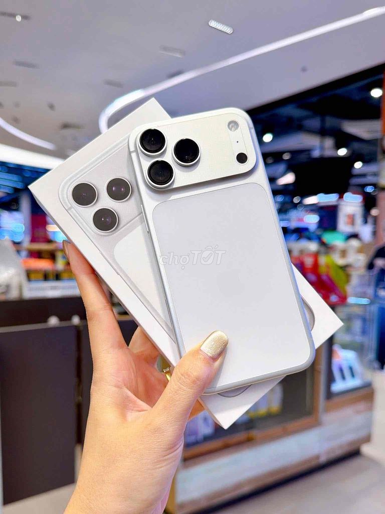 iPhone 17 Pro Max 256G Bạc FULLBOX APPLE 10/2026. Mua bán Điện thoại tại Quận 10 Tp Hồ Chí Minh được đăng bởi iStockHCM hình 1
