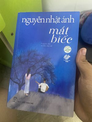 sách Mắt Biếc của Nguyễn Nhật Ánh