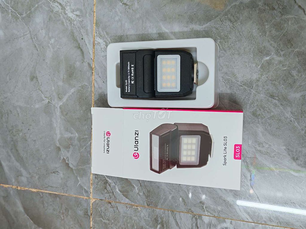 Đèn LED Ulanzi Spark Lite SL03. Mua bán Máy ảnh, Máy quay tại Thành phố Tân An Long An được đăng bởi Frog Meat hình 1