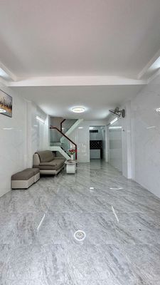 Nhà phố 40 m² · 2 PN · Đường Tân Thành
