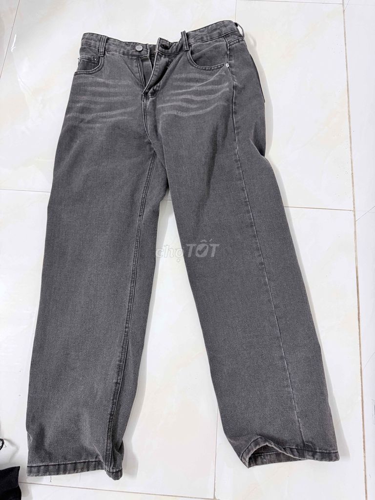 Quần jean nữ ống rộng Xám. Mua bán Quần áo tại Huyện Mỏ Cày Nam Bến Tre được đăng bởi Vy Phan hình 1