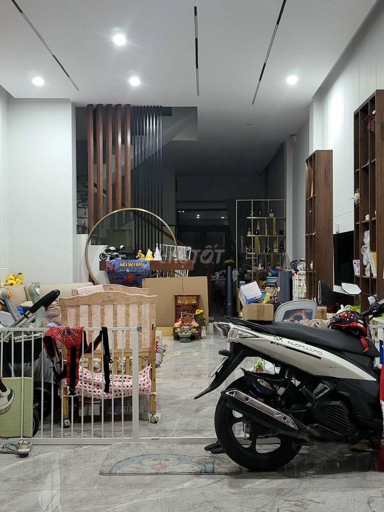 Nhà 2 lầu 277,2m2, 4 phòng ngủ đường Nguyễn Thị Ngâu Hóc Môn