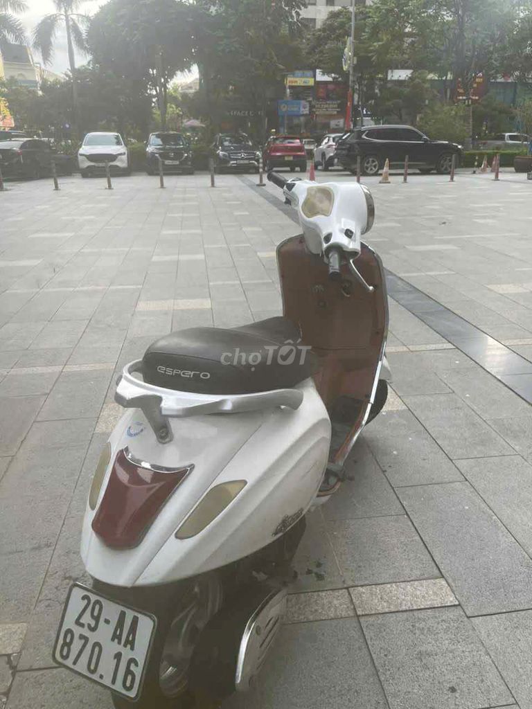 nhà mh có xe này con gái đang đi bthuong, 50cc. Mua bán Xe máy tại Quận Hoàng Mai Hà Nội được đăng bởi Trương Trương hình 6