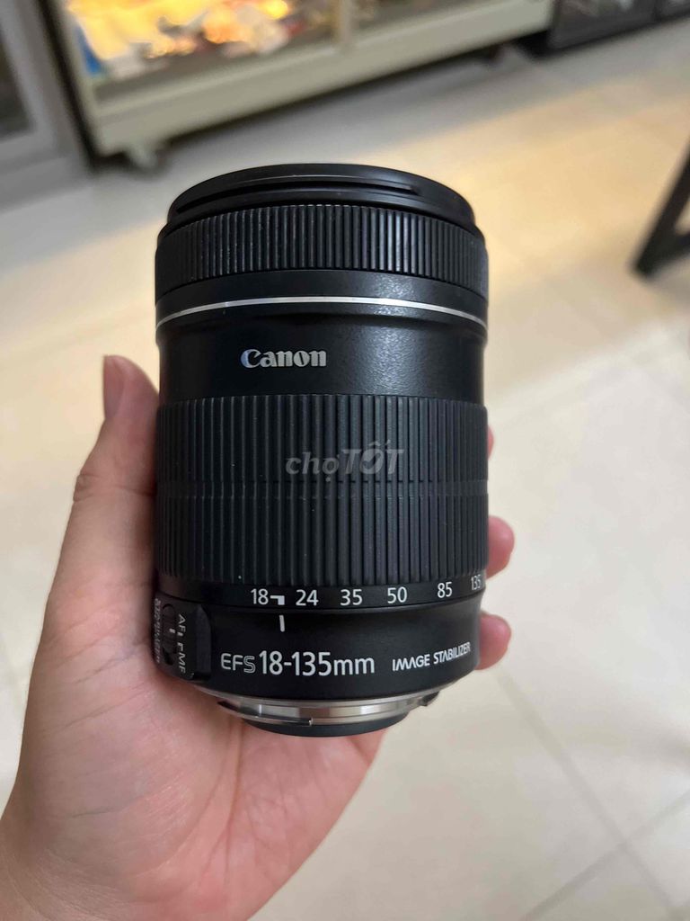 Ống Kính Canon 18-135 IS Đẹp