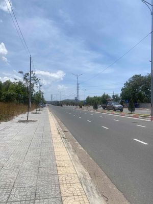 Vợ chồng tôi cần bán lô đất đường tránh quốc lộ 56, phú mỹ, thổ cư. Mua bán đất tại Thị xã Phú Mỹ Bà Rịa - Vũng Tàu được đăng bởi MAI VĂN TUYỂN