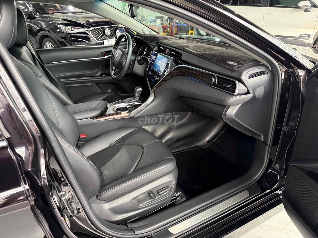Toyota Camry 2.5Q Đen Tím 45.000 Km 2019 Nhập Thai. Mua bán Ô tô tại Thành phố Thủ Đức Tp Hồ Chí Minh được đăng bởi Long Auto Vạn Phúc hình 6