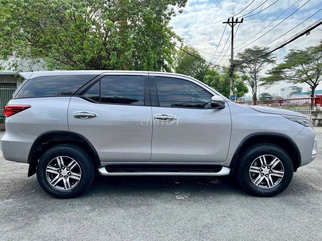 Инвентарный номер масла и серебра Toyota Fortuner 2022