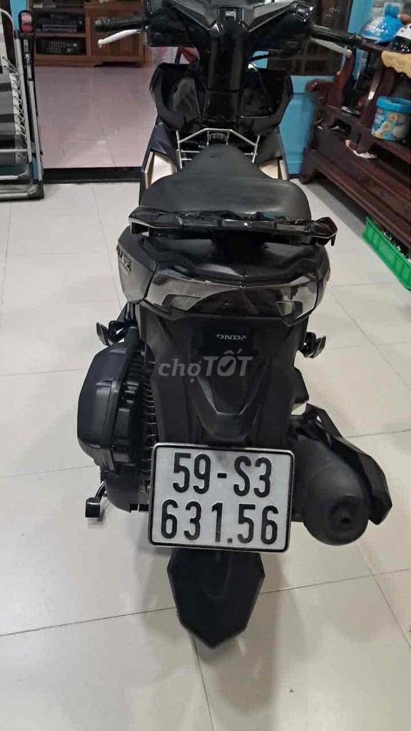 AirBlade 125 4-клапанный 2023 Черный матовый 16000 км с документом