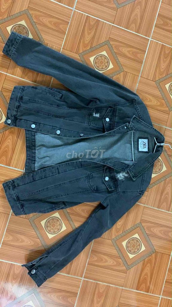 Áo khoác jean Zara Unisex size L. Mua bán Quần áo tại Quận Hồng Bàng Hải Phòng được đăng bởi Nguyễn Thắng hình 1