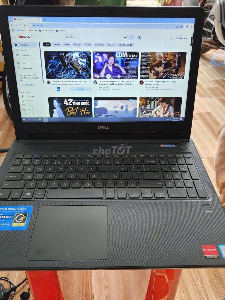 Laptop dell Vostro 3578 core i5 ram 8g ổ 1T mới 9