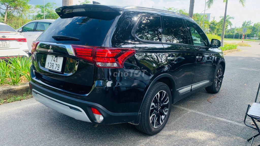 Mitsubishi Outlander 2021 2.0 CVT - 90000 km. Mua bán Ô tô tại Quận Cẩm Lệ Đà Nẵng được đăng bởi Nguyễn Đức Trưởng hình 6