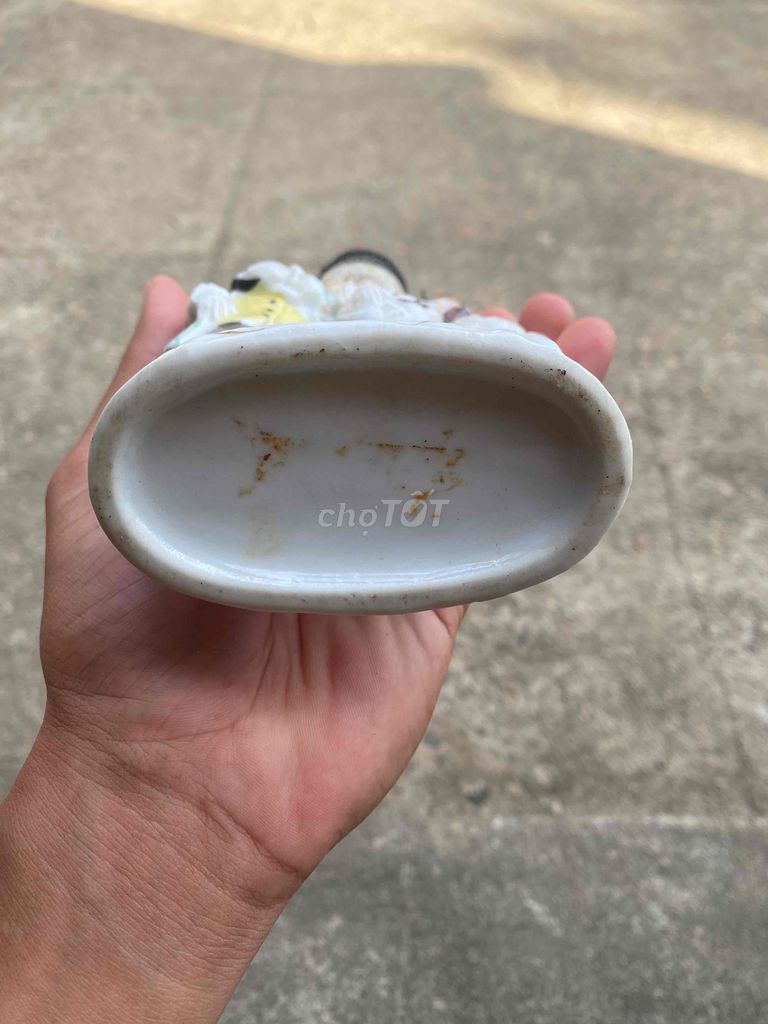 Đèn dầu Gốm sứ Cổ điển Nước ngoài. Mua bán Đồ sưu tầm, đồ cổ tại Huyện Sơn Tịnh Quảng Ngãi được đăng bởi Sang hình 1
