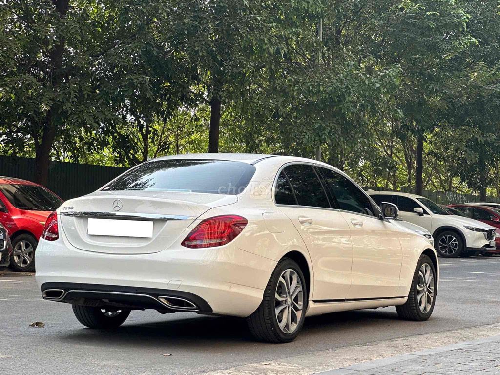 Mercedes-Benz C200 2016 Trắng 90000 km. Mua bán Ô tô tại Quận Cầu Giấy Hà Nội được đăng bởi Cao Quý hình 4