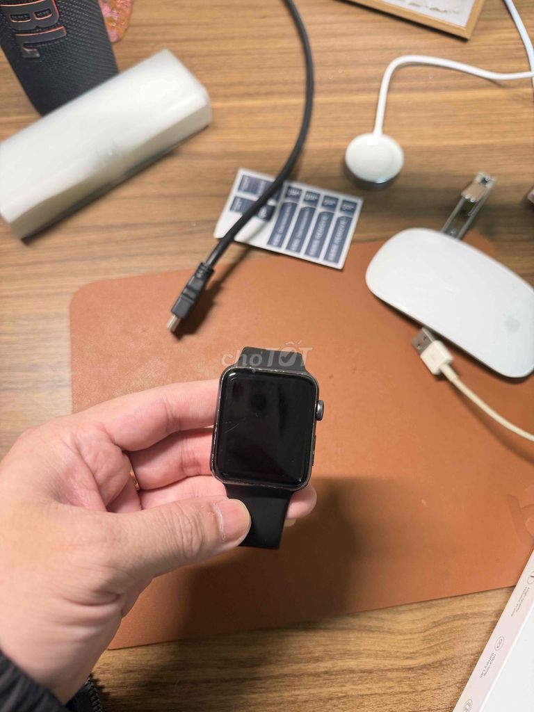 Apple Watch Series 3 Đen Đã qua sử dụng. Mua bán Thiết bị đeo thông minh tại Quận Hoàng Mai Hà Nội được đăng bởi Vũ hình 1