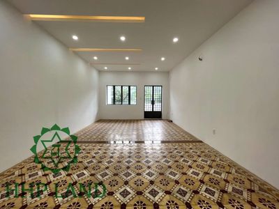 Cho thuê nhà đẹp mặt tiền đường Nguyễn Ái Quốc. Cho thuê văn phòng, mặt bằng kinh doanh tại Thành phố Biên Hòa Đồng Nai được đăng bởi Trần Anh Thư