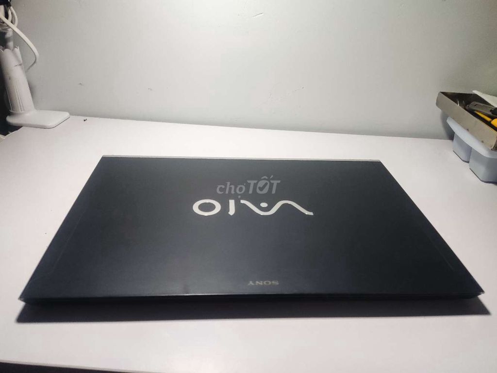 Sony Vaio i5 mỏng nhẹ, pin trâu