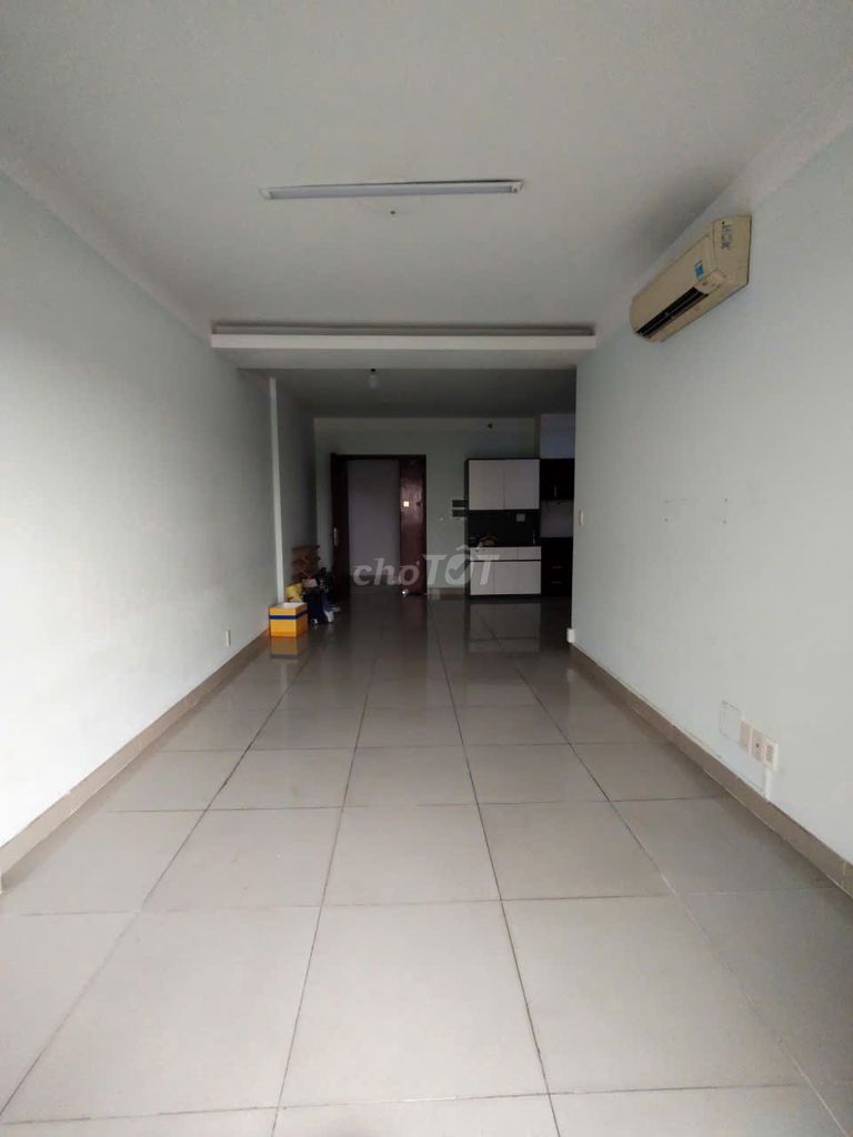 Аренда · 2 комн. · 85 м² · Quận Tân Bình, ул. Hoàng Hoa Thám