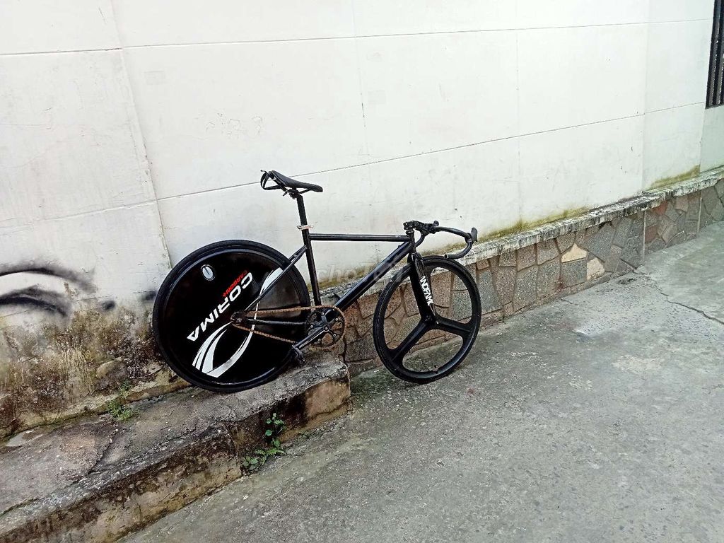 Xe đạp fixed gear Carbon Đen. Mua bán Xe đạp tại Quận 12 Tp Hồ Chí Minh được đăng bởi Danh Mai hình 1