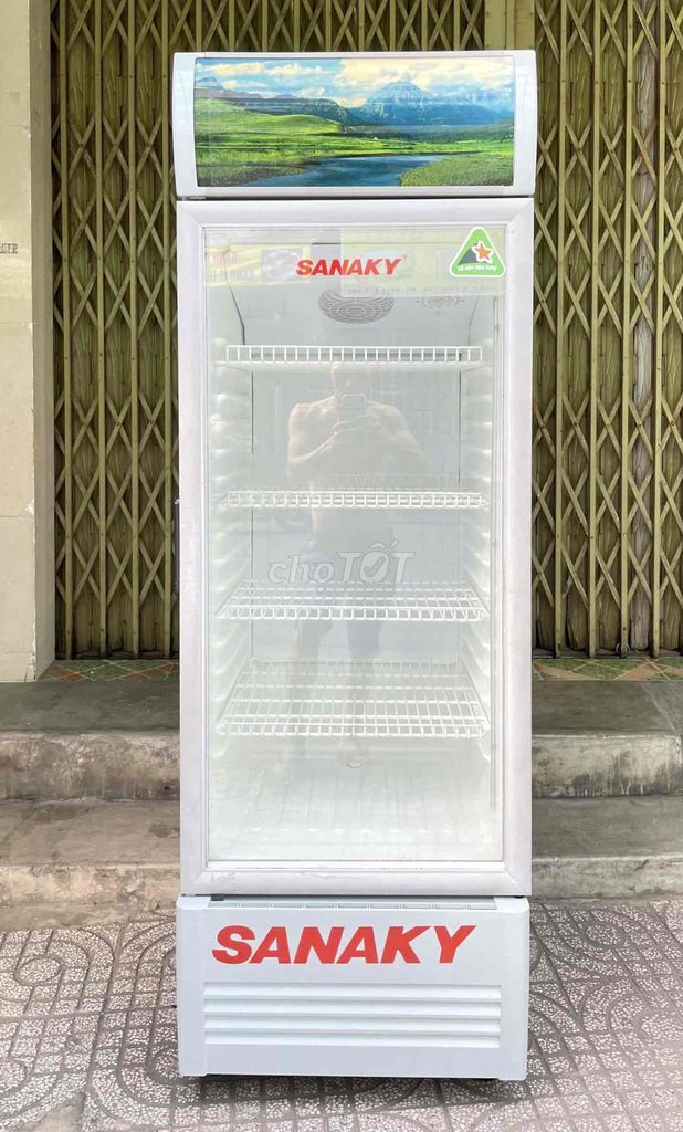 Tủ mát Sanaky 240 lít TM.VH308K êm nhẹ điện