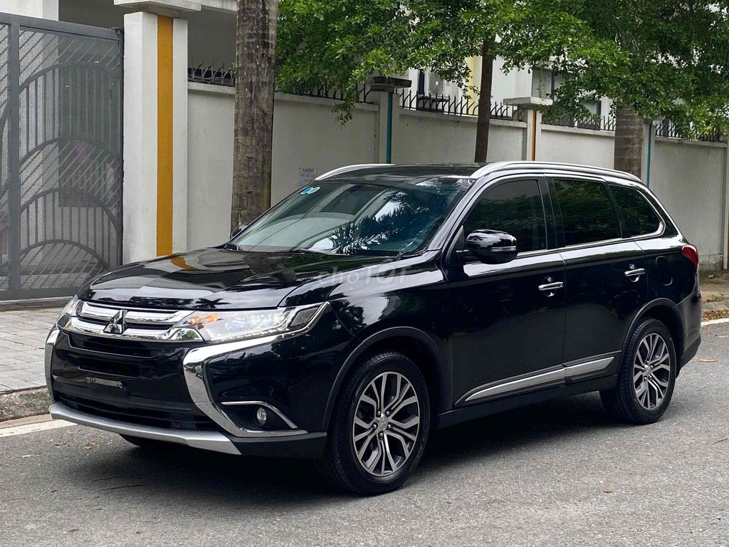 Missu OUTLANDER PREMIUM 2.4,4x4 Black Edition. Mua bán Ô tô tại Quận Long Biên Hà Nội được đăng bởi DUONGMINH AUTO  hình 3