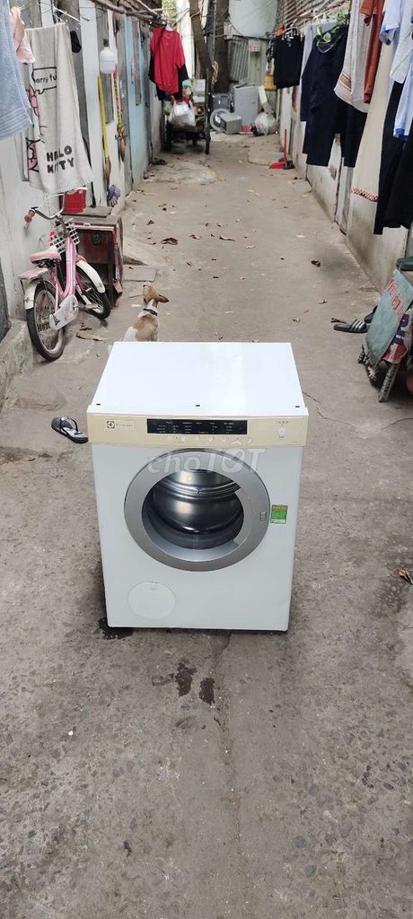 Cần thanh lý máy sấy Electrolux 7 kg xài rất OK