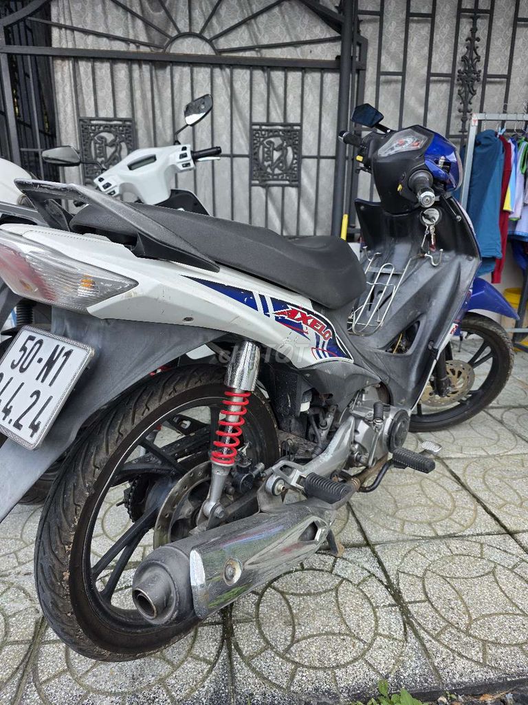 Axelo 2014 nguyên zin, máy êm. Mua bán Xe máy tại Huyện Long Hồ Vĩnh Long được đăng bởi Tom hình 1